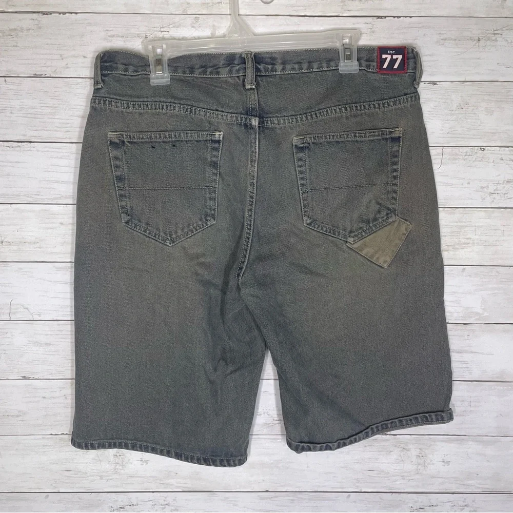 Vintage 90s Y2K Bugle Boy Denim Jean Shorts Wide Leg Baggy Shorts Size 34 - Picture 7 of 8